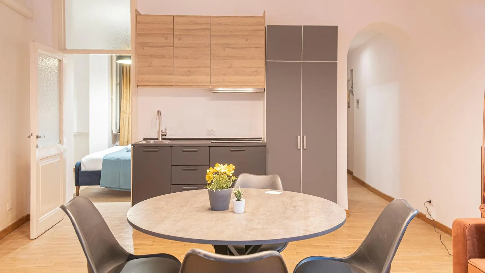 Pallaro 6 Apartment Rome